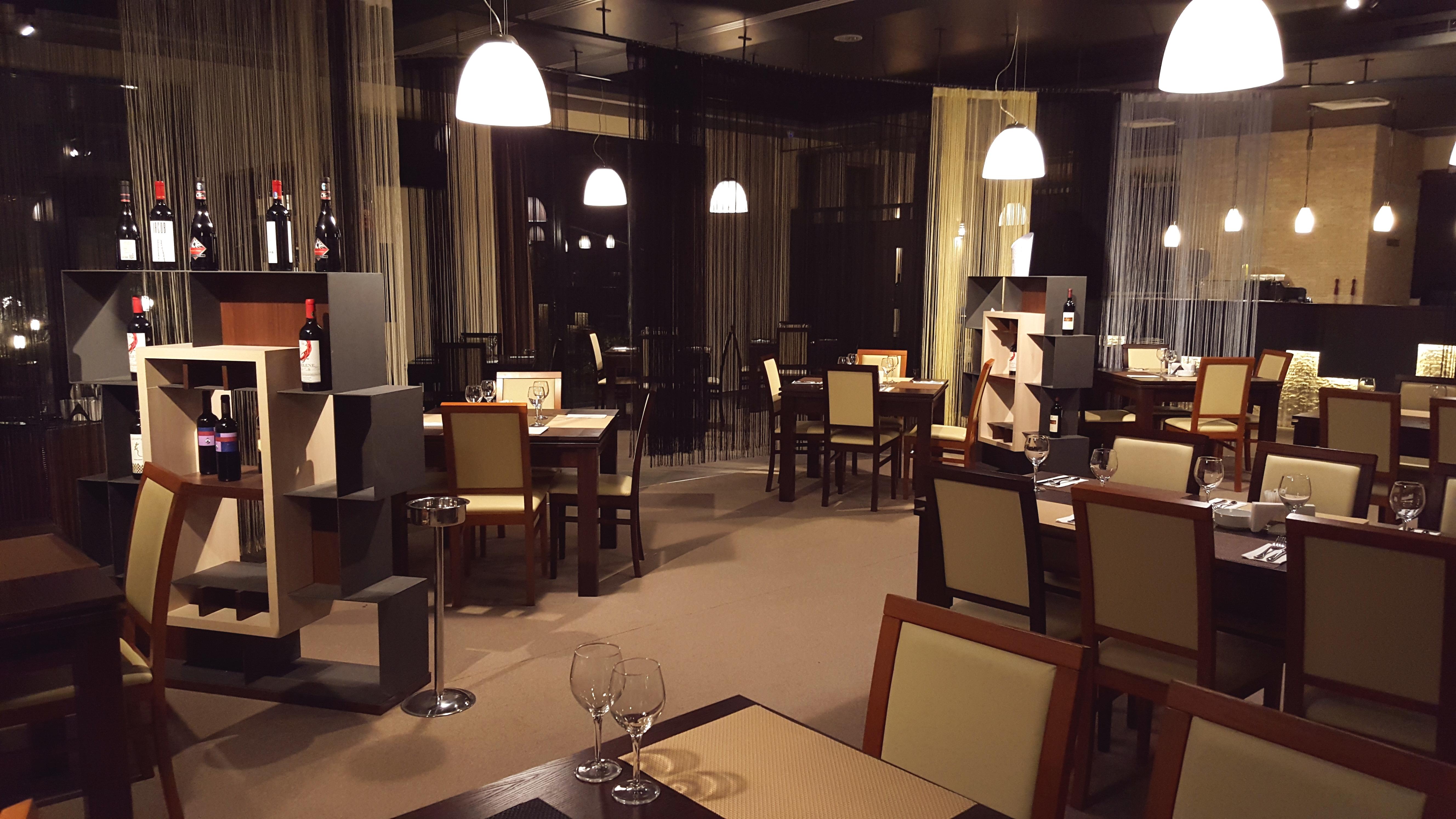 银河酒店 Dumbravita  外观 照片