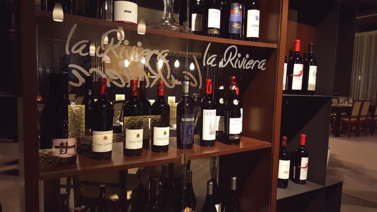 银河酒店 Dumbravita  外观 照片